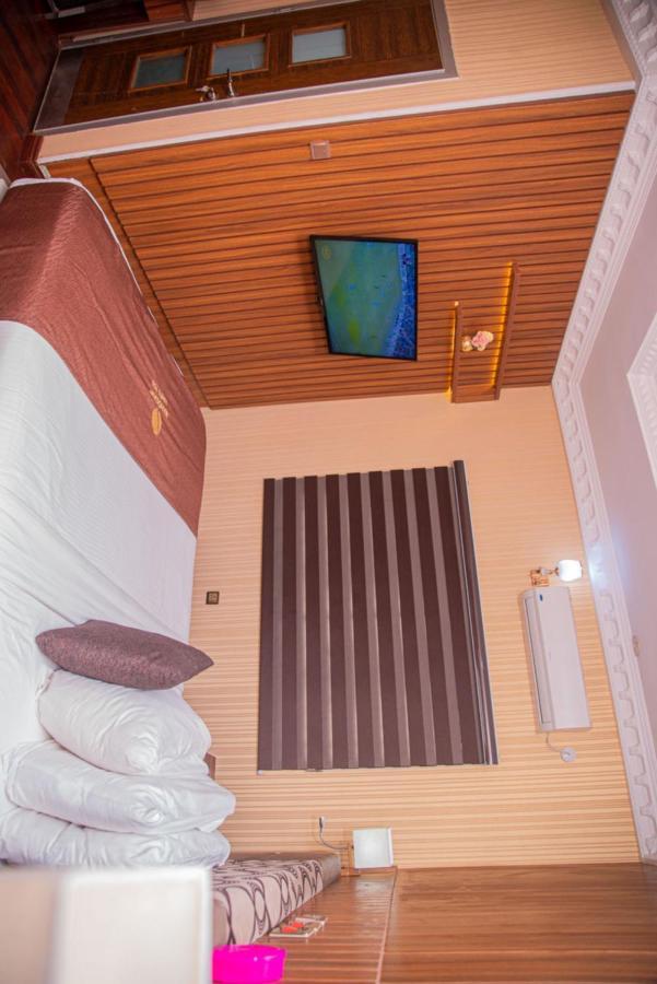 Mahogany Hotel And Suites อิบาดัน ภายนอก รูปภาพ