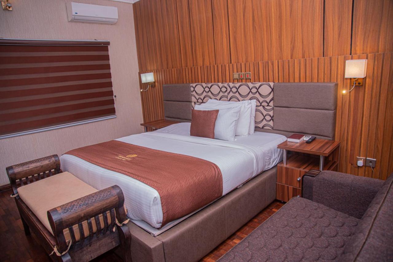Mahogany Hotel And Suites อิบาดัน ภายนอก รูปภาพ